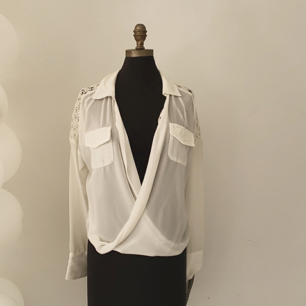 XOXO  Size: XS White